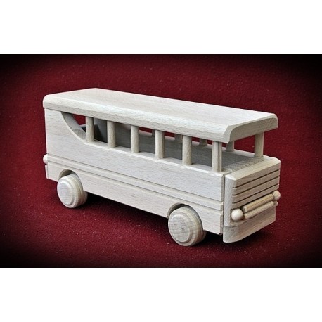 Drewniany autobus.